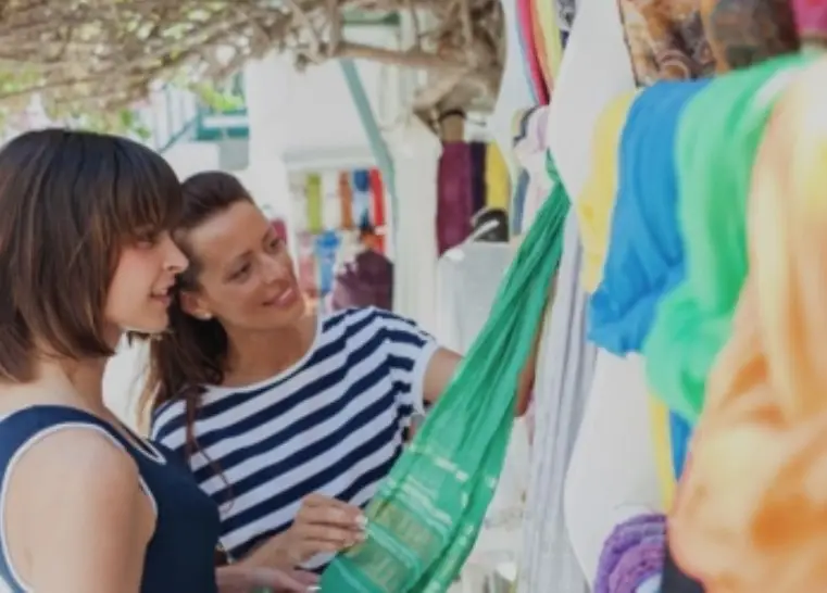 10 WAYS BUSINESS OWNERS CAN MAKE THE MOST OF SEASONAL MARKETING