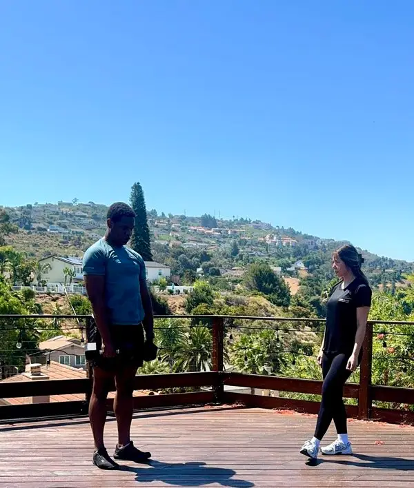 Del Cerro Park in Mission Valley _ Female In-home Personal Trainer instructs 30 year old male client _ Dumbbell training 2