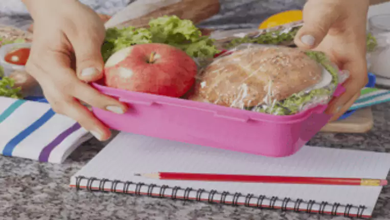 HOW TO PACK A CLEAN LUNCH